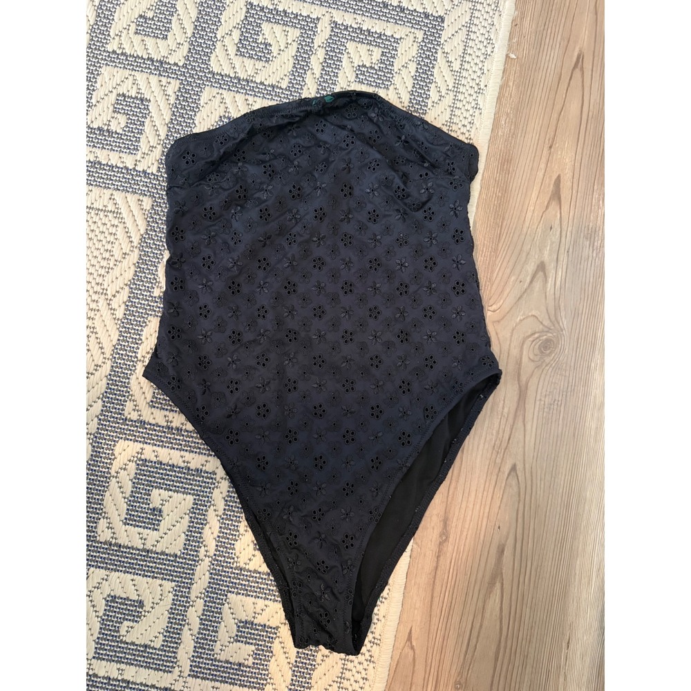 Pink by Frankies Bikinis Black Eyelet Lace Bandeau One Piece Swimsuit Medium